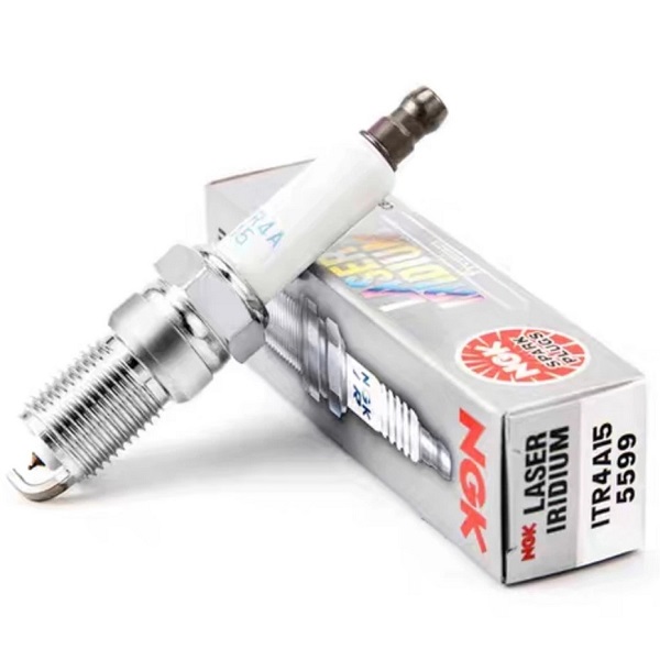 spark plug火花塞 ITR4A15 5599 Buick GL8 Regal 2.5 3.0